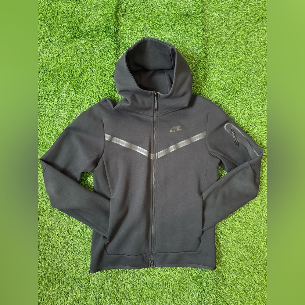 Nike Sportswear Tech Fleece (Black)